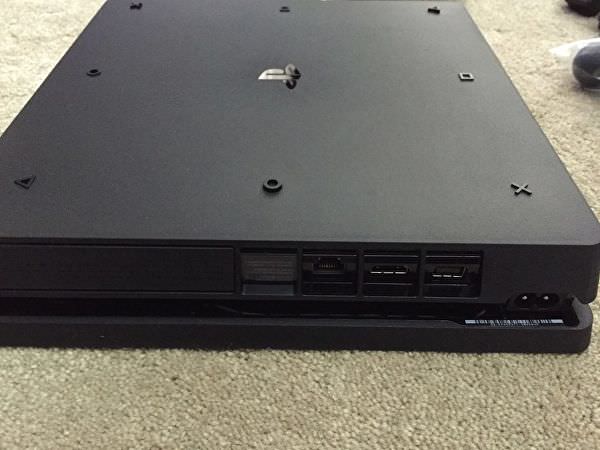 PS4-Slim-Underside